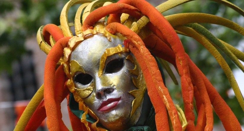 mask-1188035-1599x1066